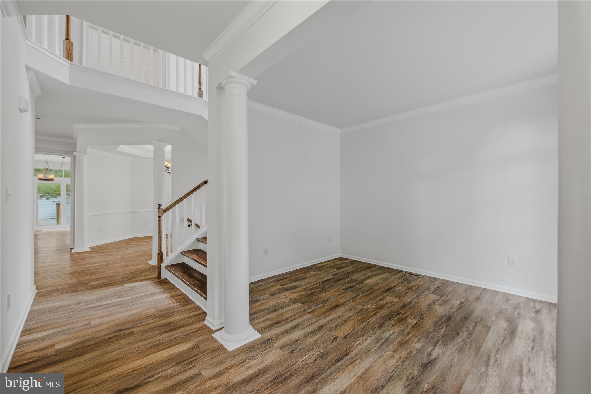 463 RICHWOOD HALL ROAD