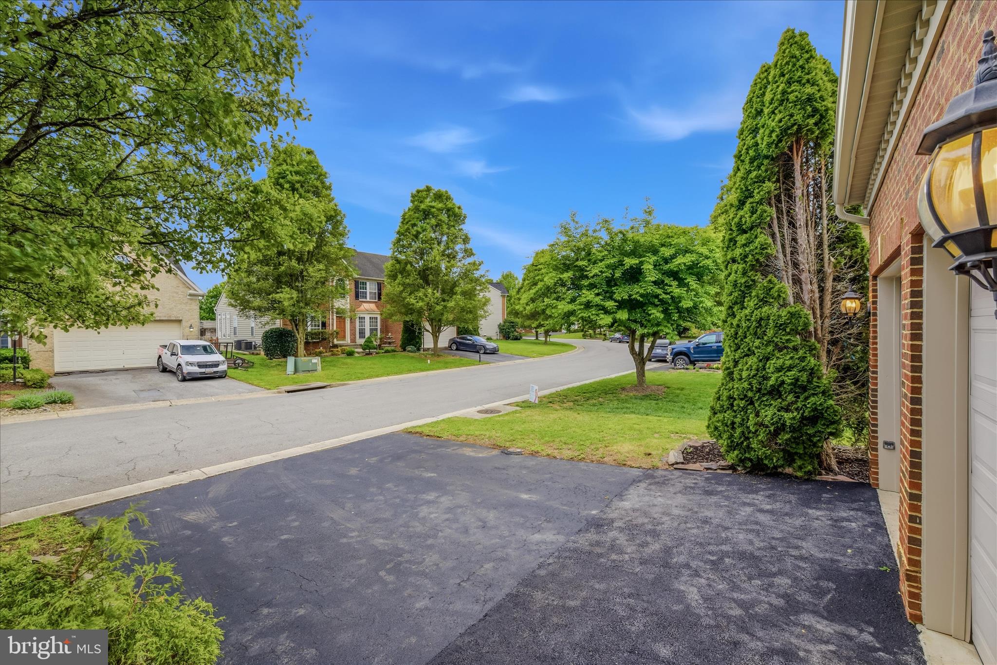 463 RICHWOOD HALL ROAD
