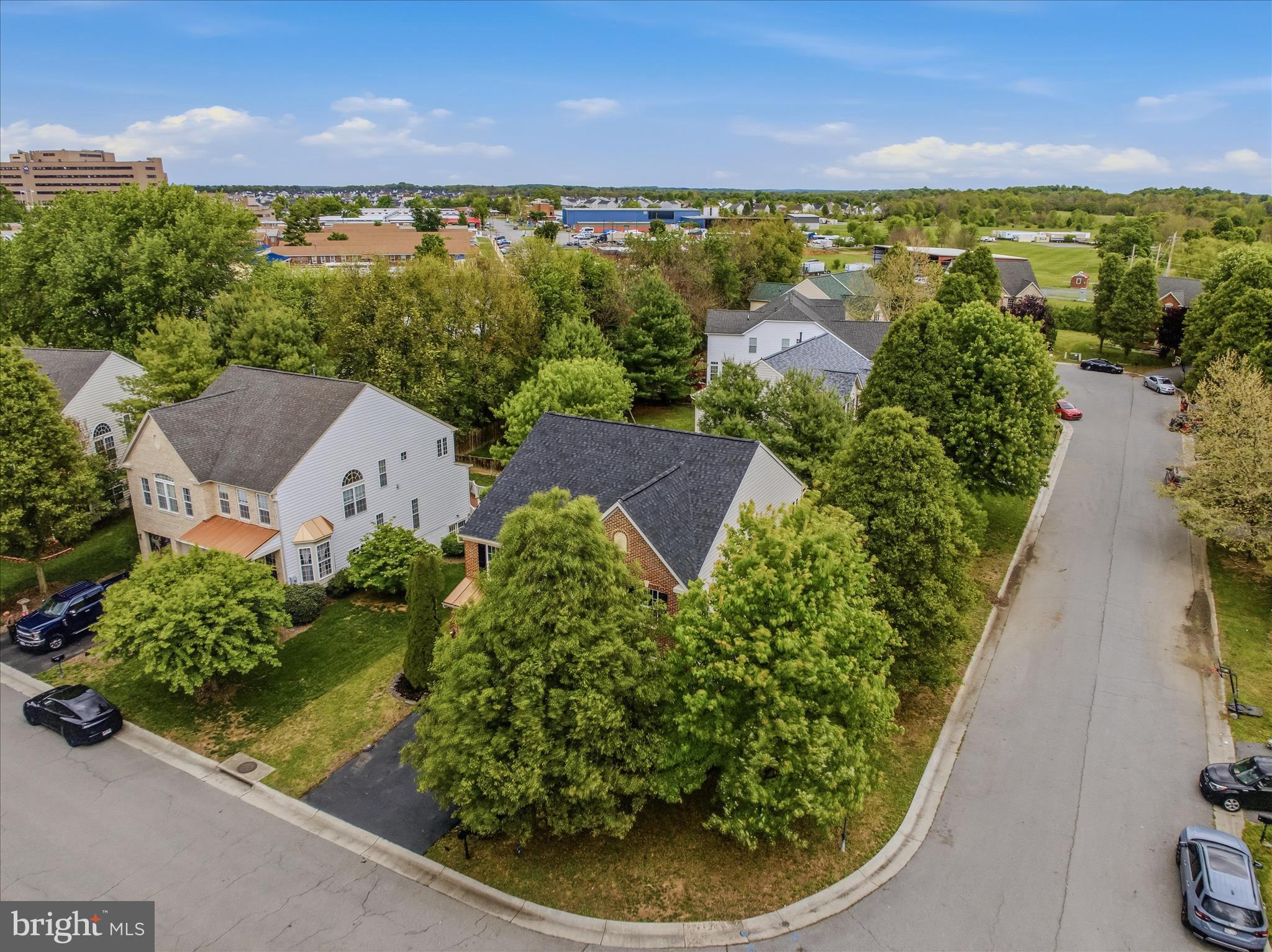 463 RICHWOOD HALL ROAD