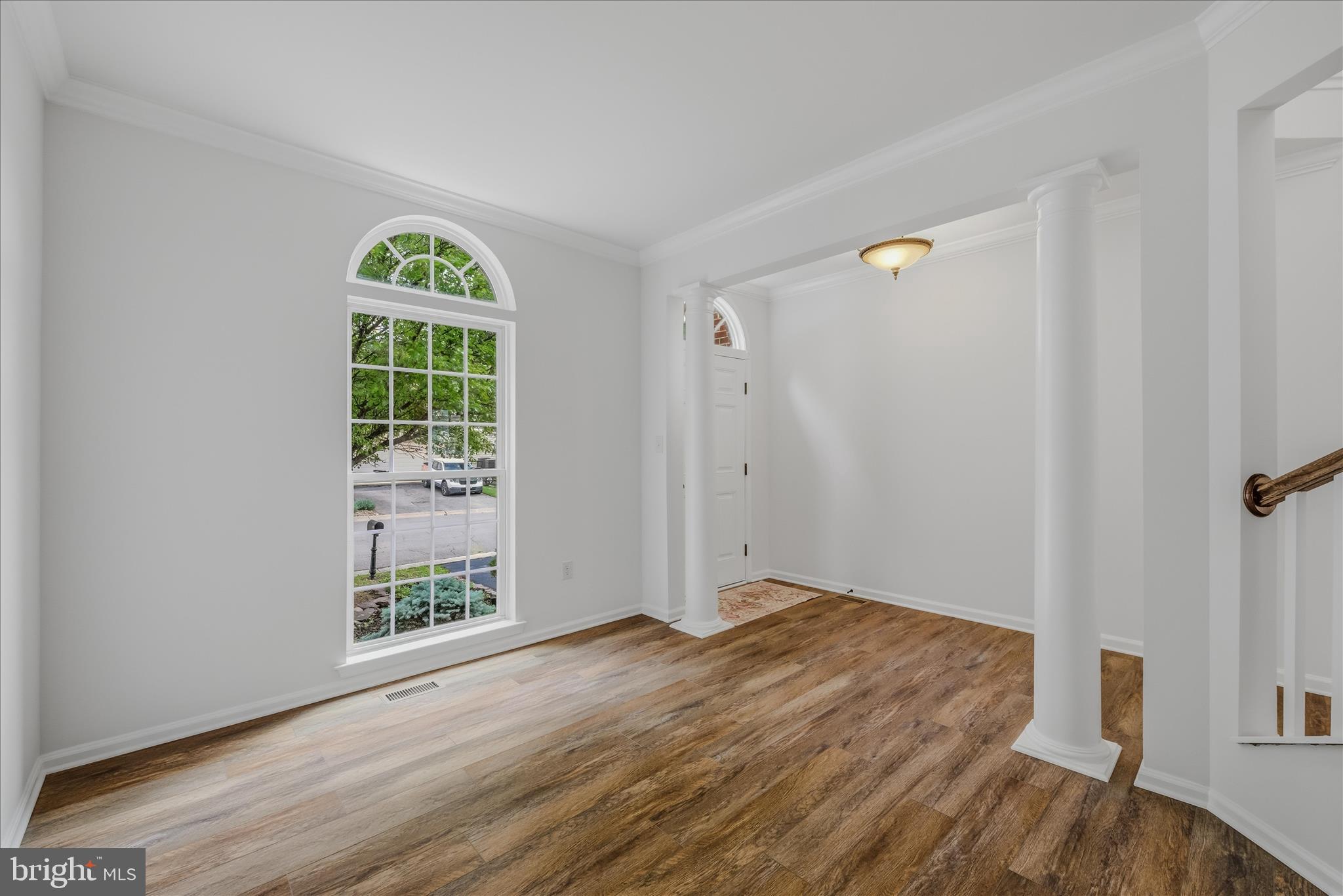 463 RICHWOOD HALL ROAD