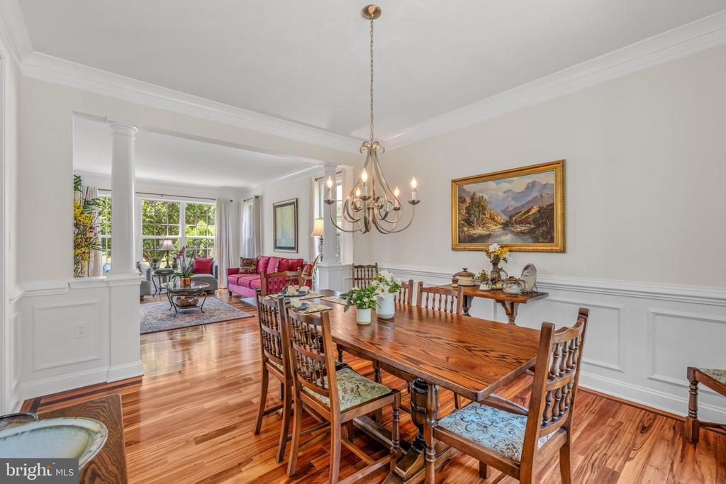 33 LACKAWANNA LANE