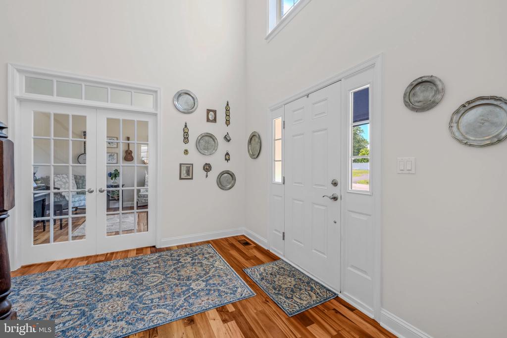 33 LACKAWANNA LANE