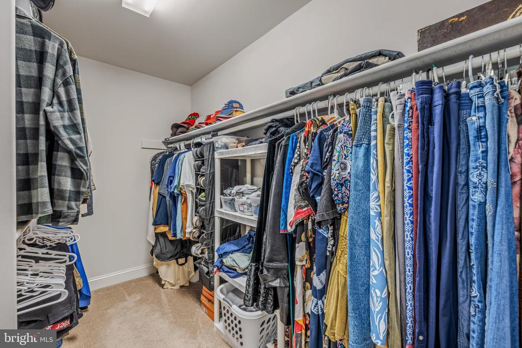 33 LACKAWANNA LANE