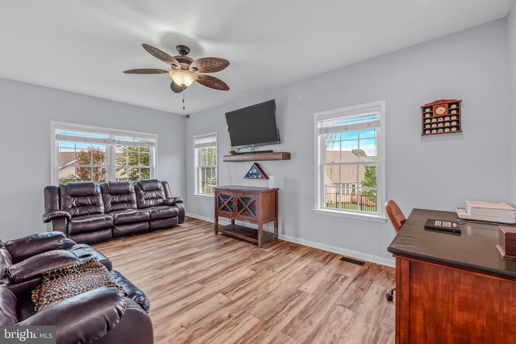 79 WILLINGHAM WAY