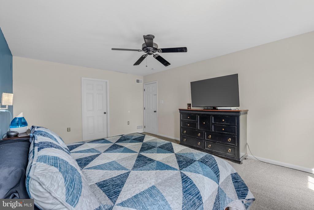 79 WILLINGHAM WAY