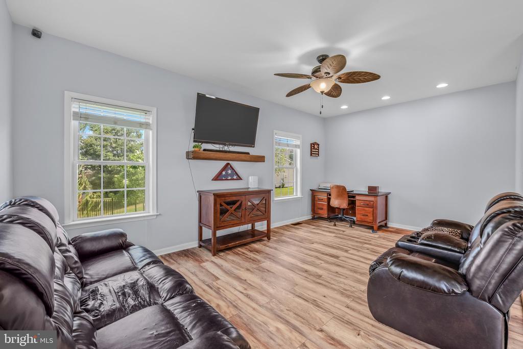 79 WILLINGHAM WAY