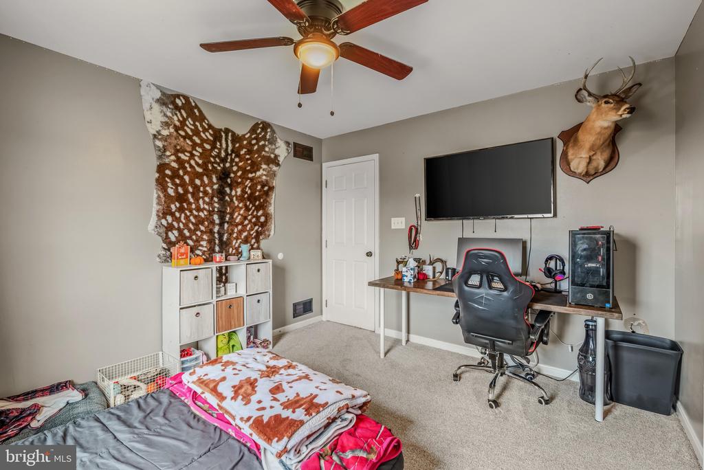 79 WILLINGHAM WAY