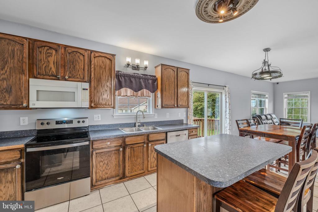 79 WILLINGHAM WAY