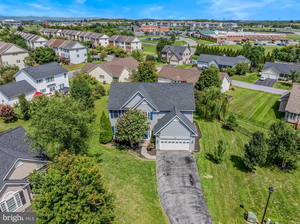 79 WILLINGHAM WAY