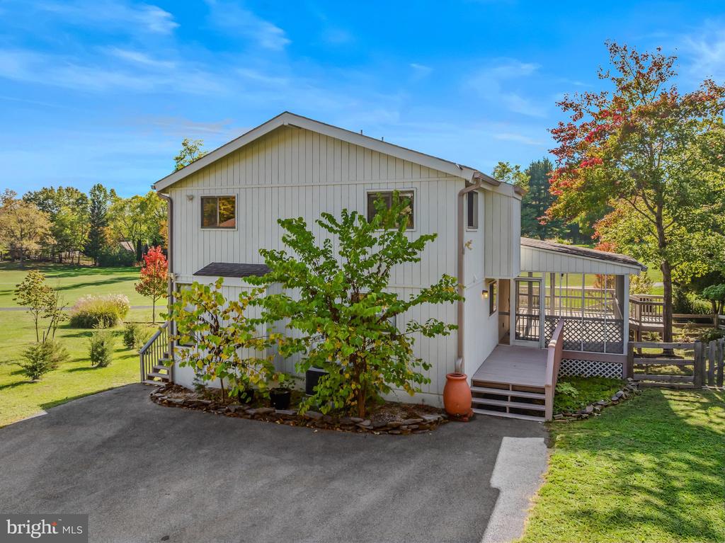 467 TECUMSEH TRAIL