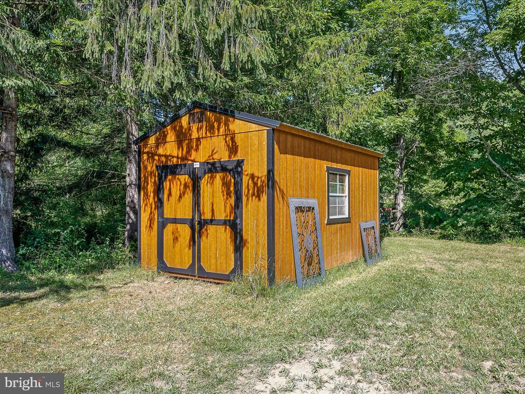 225 RIVER DRIVE