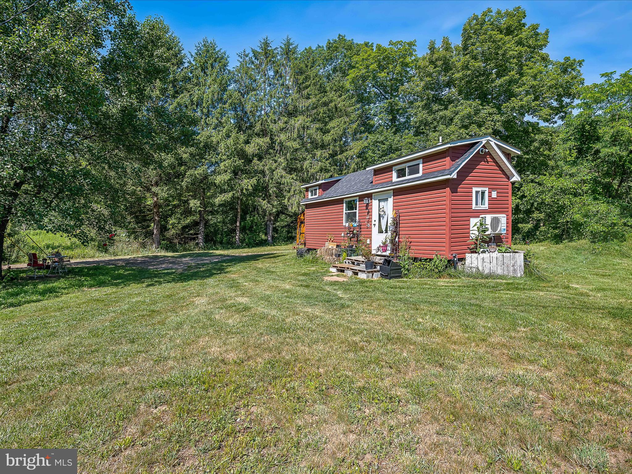 225 RIVER DRIVE
