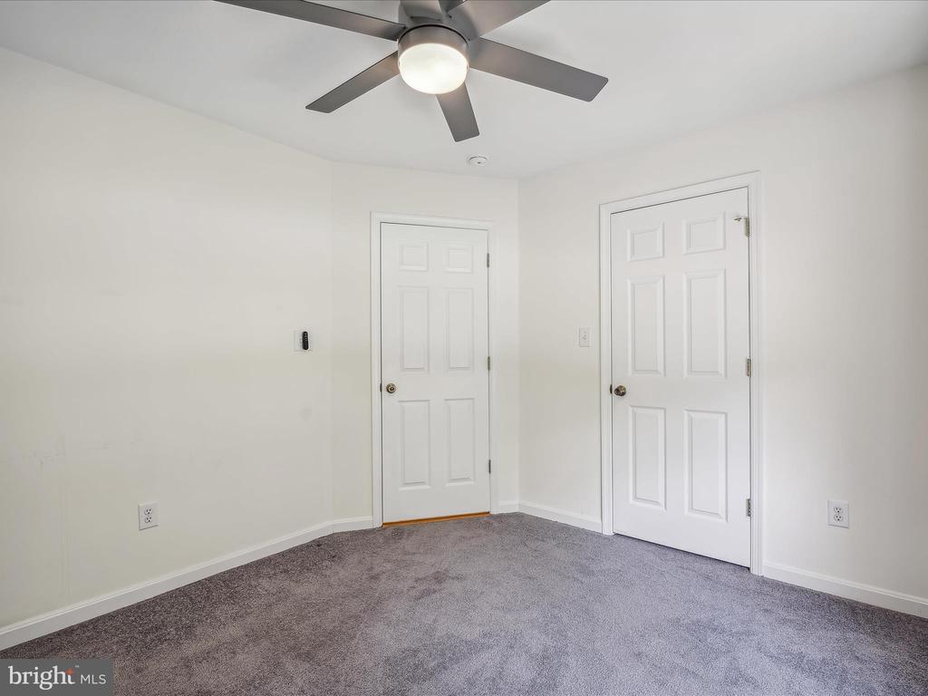 21 PRESLEY LANE