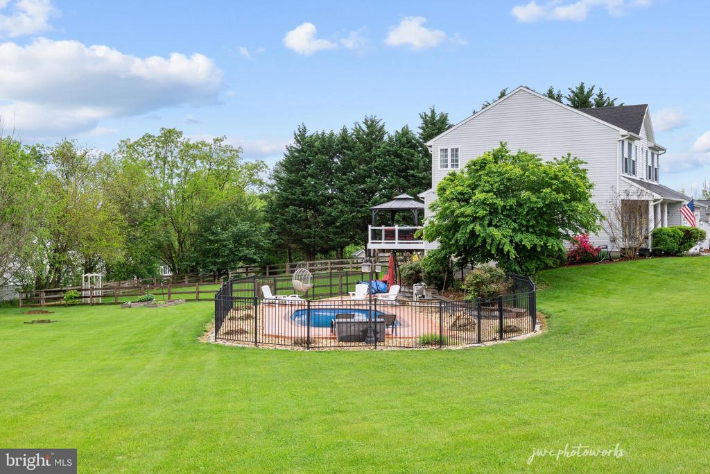 365 STAFFORD LANE
