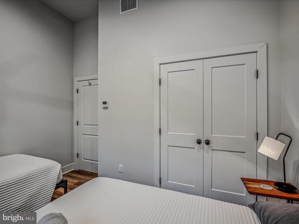 380 CIELO LANE