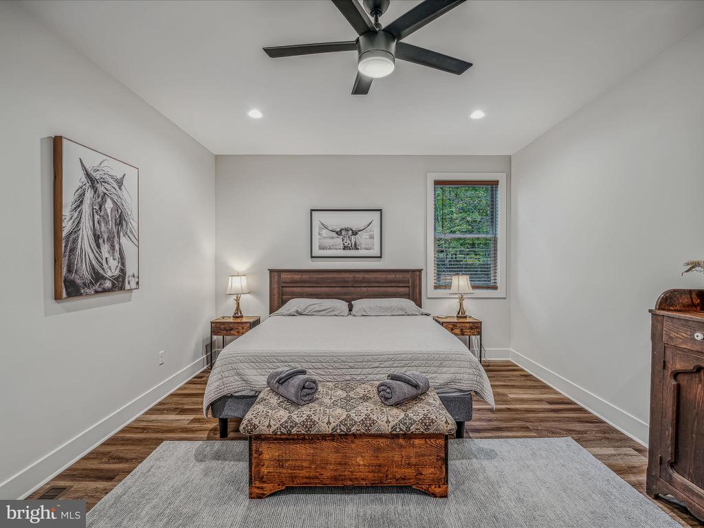 380 CIELO LANE
