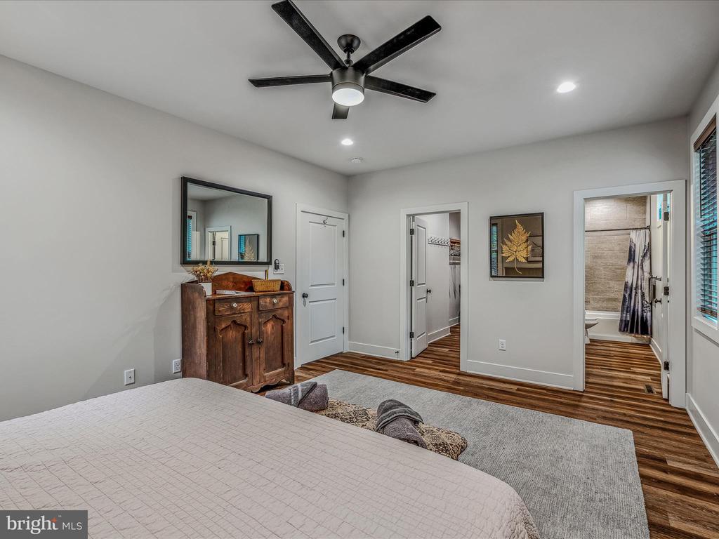 380 CIELO LANE