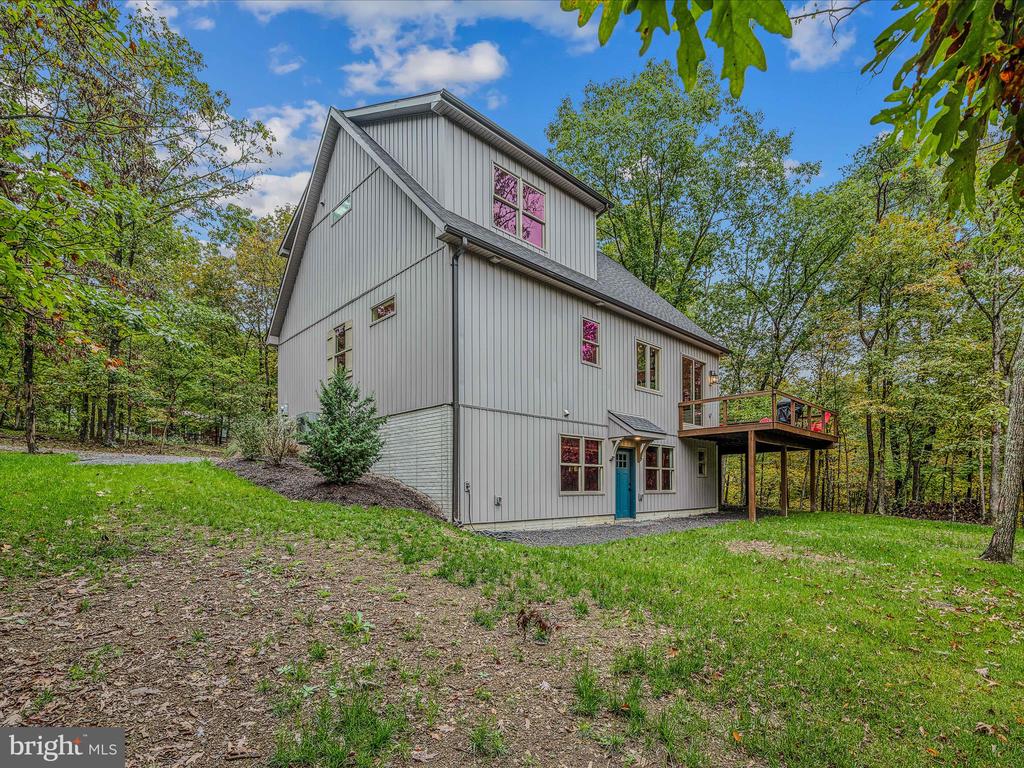 380 CIELO LANE