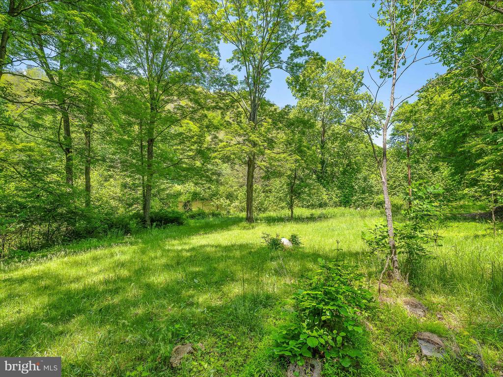 1414 BRIARY BOTTOM LANE