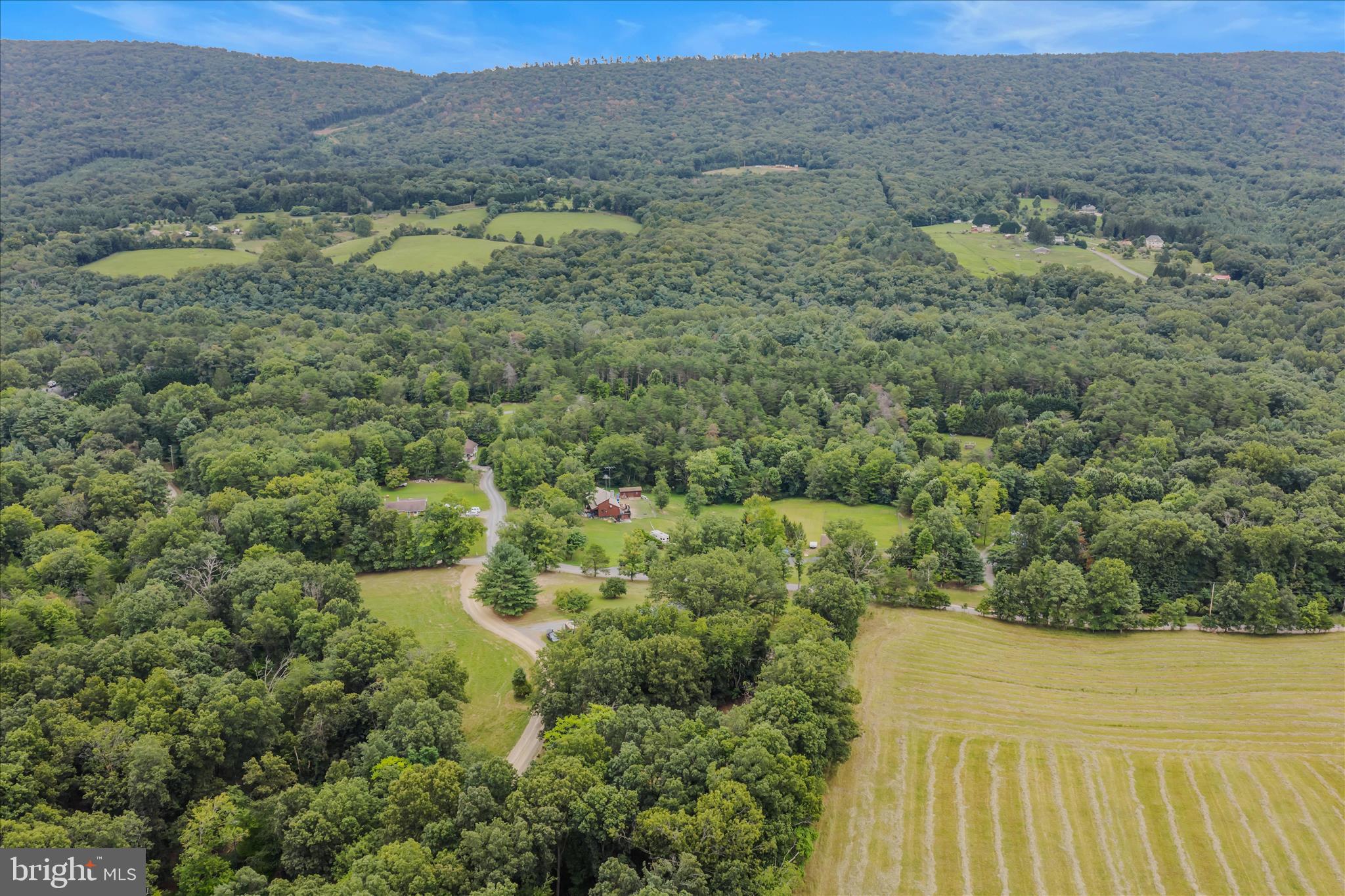 35 SLEEPYVIEW LANE