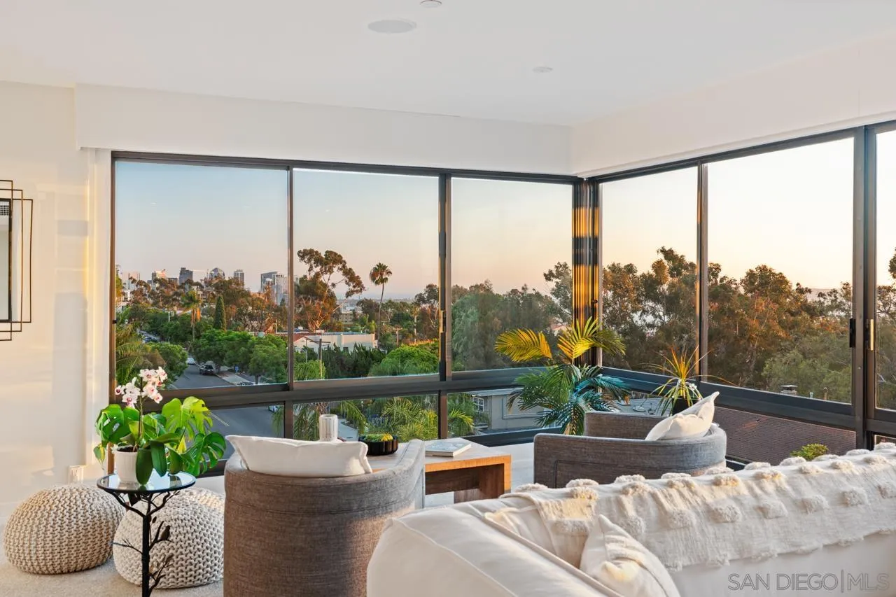 3161 1st Ave Unit 3s