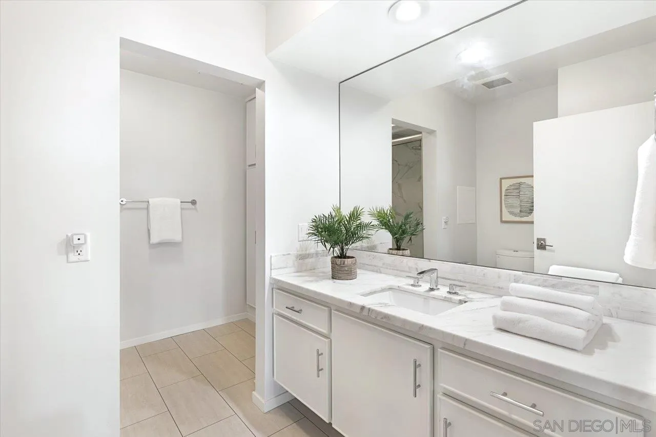 3161 1st Ave Unit 3s