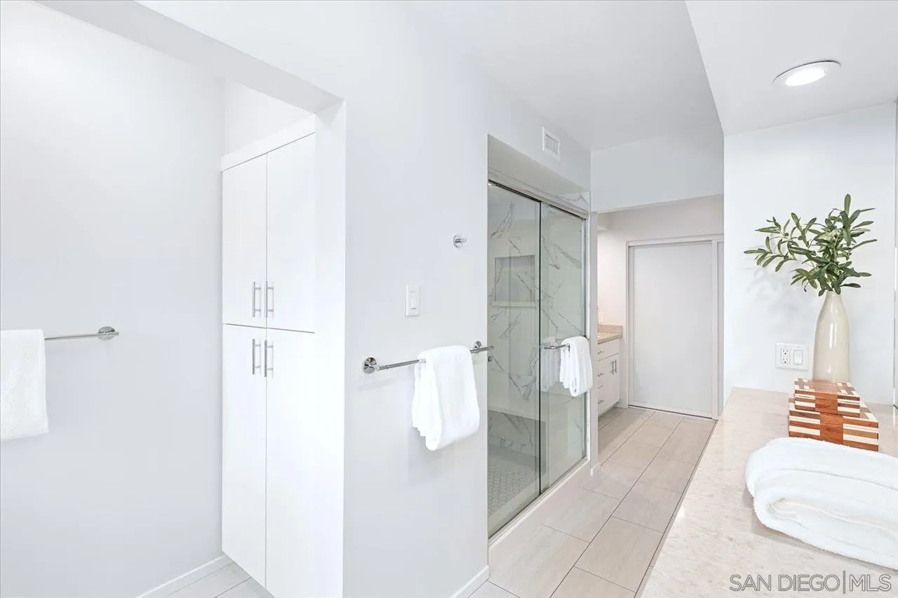 3161 1st Ave Unit 3s