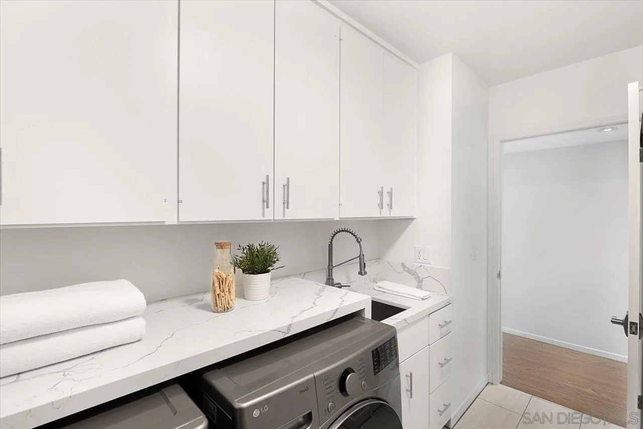 3161 1st Ave Unit 3s