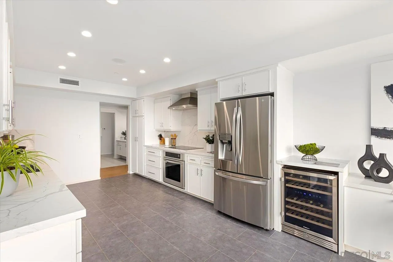 3161 1st Ave Unit 3s