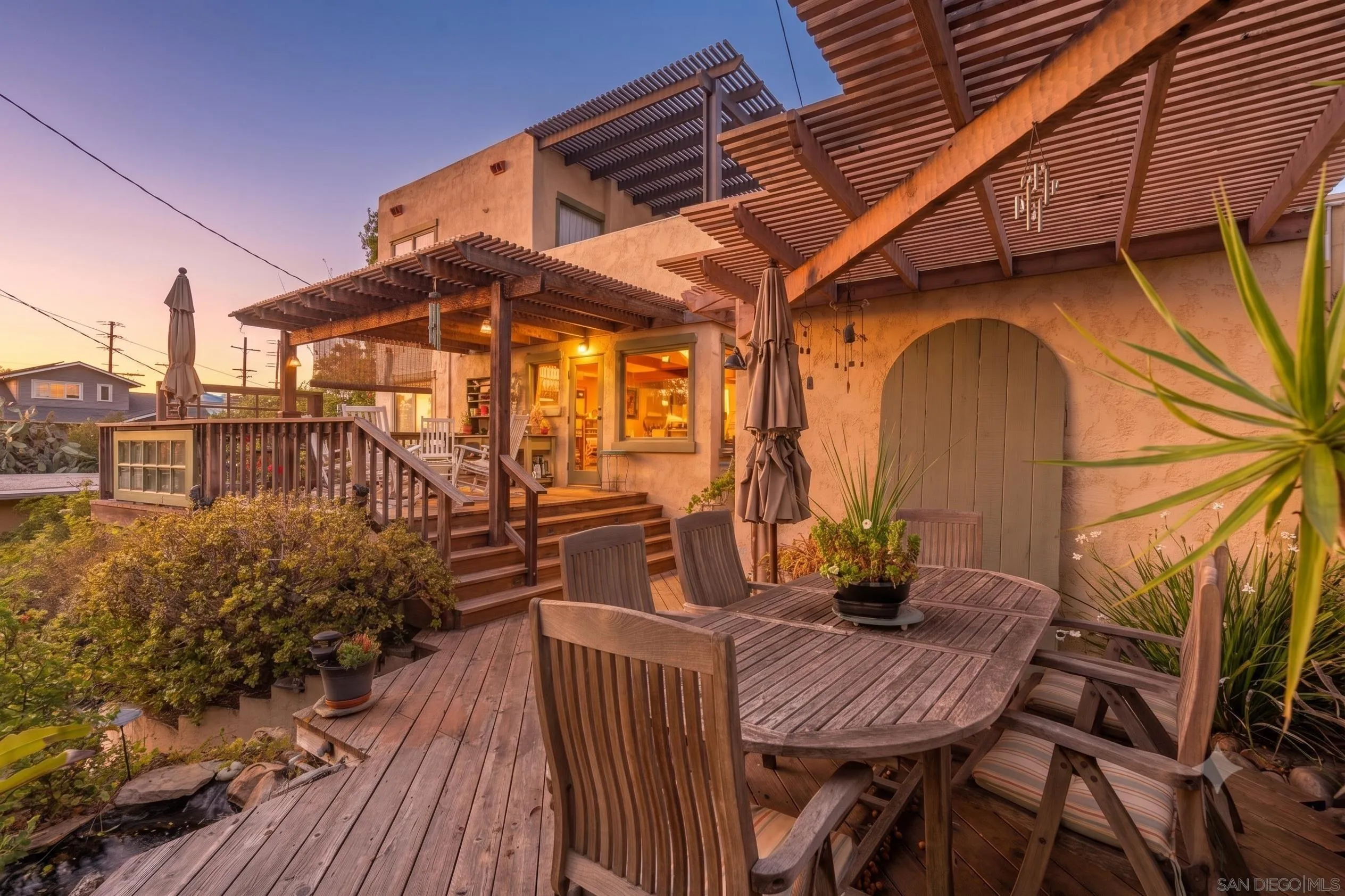 3255 Grape Street