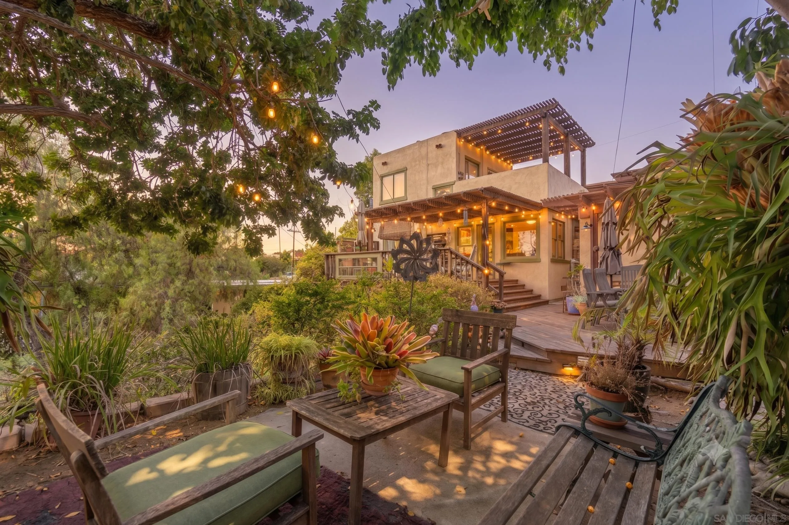 3255 Grape Street