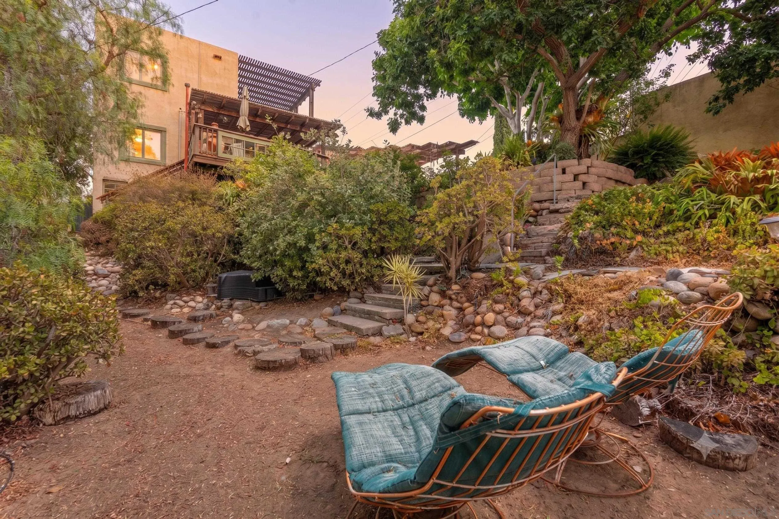 3255 Grape Street