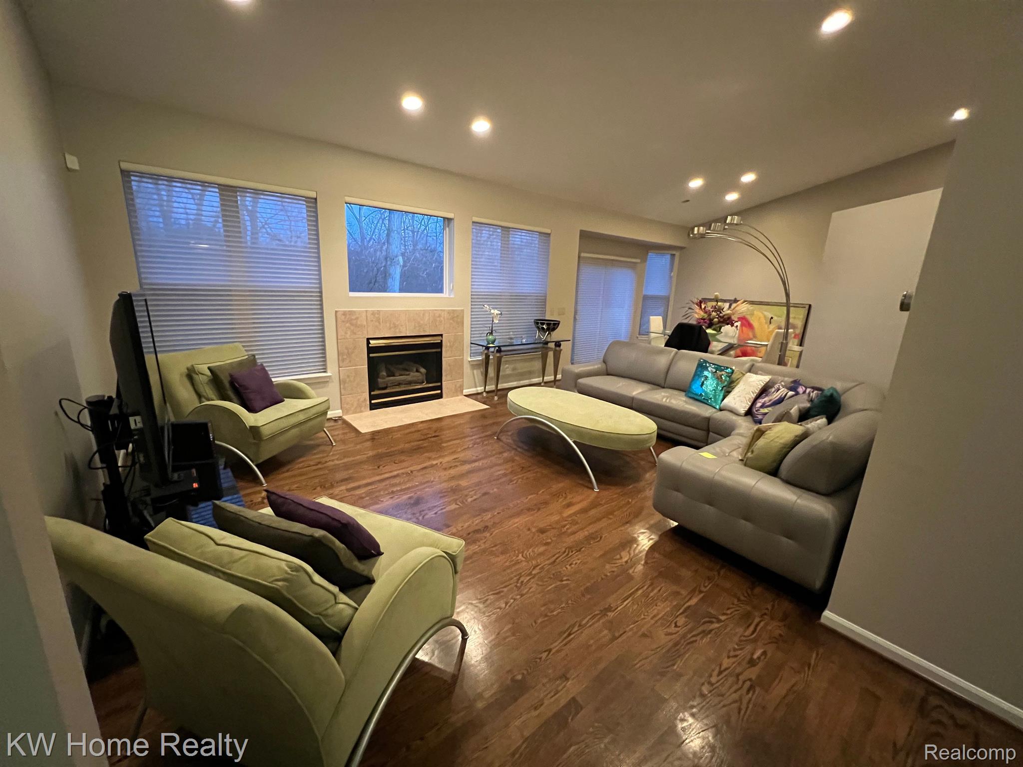 5239 SIMPSON LAKE Road