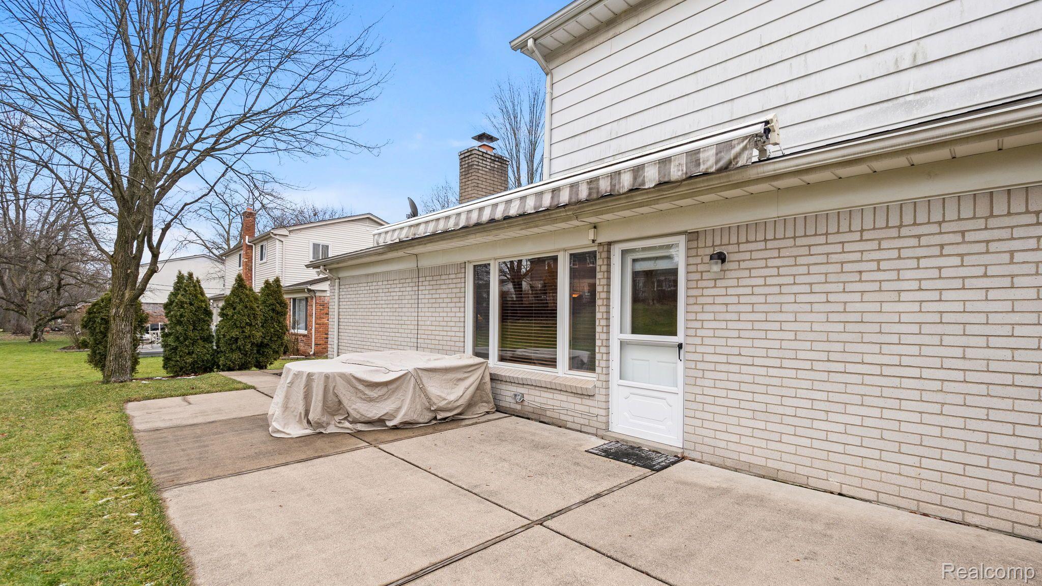 5562 ABINGTON Road