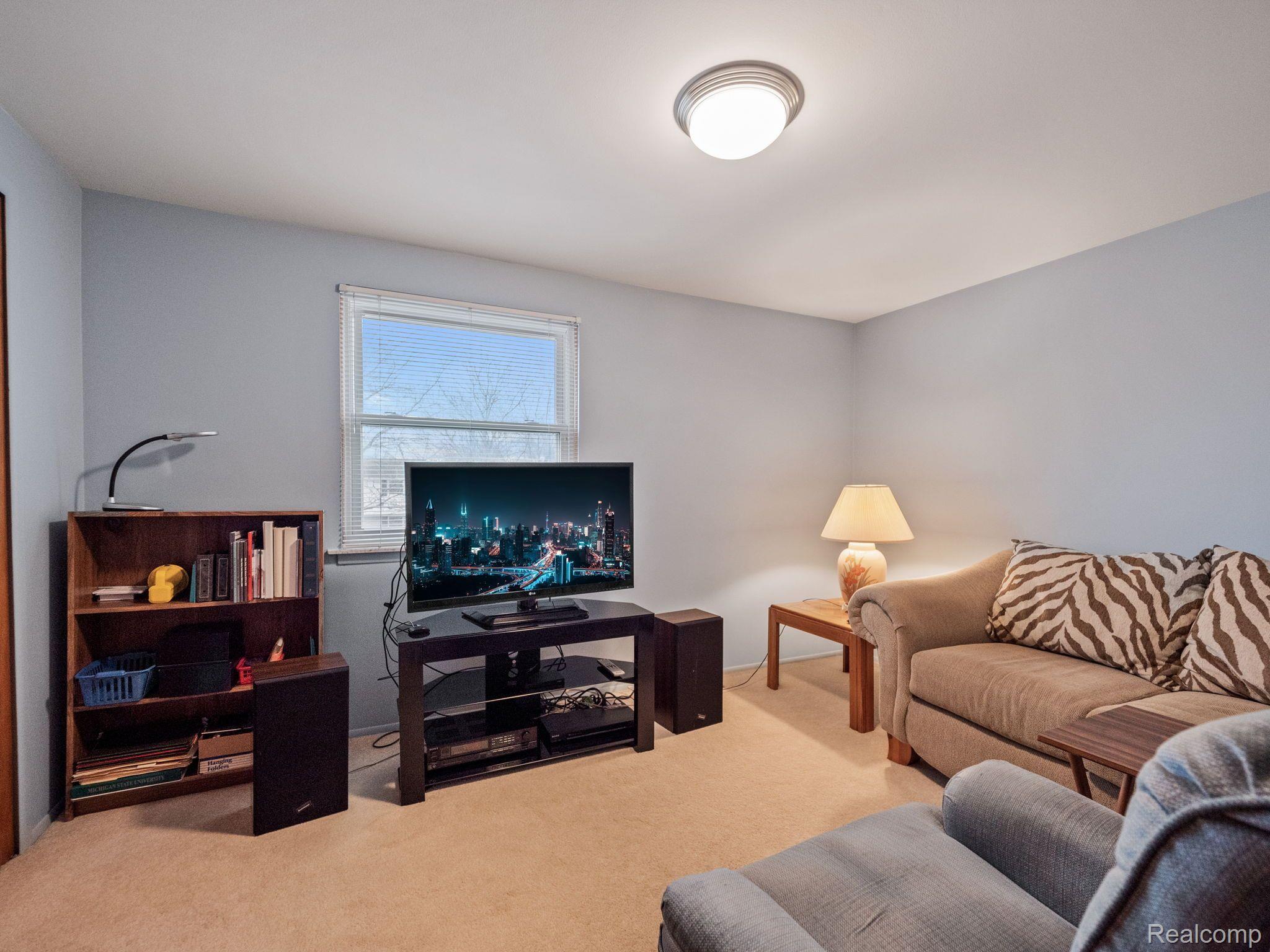 5562 ABINGTON Road