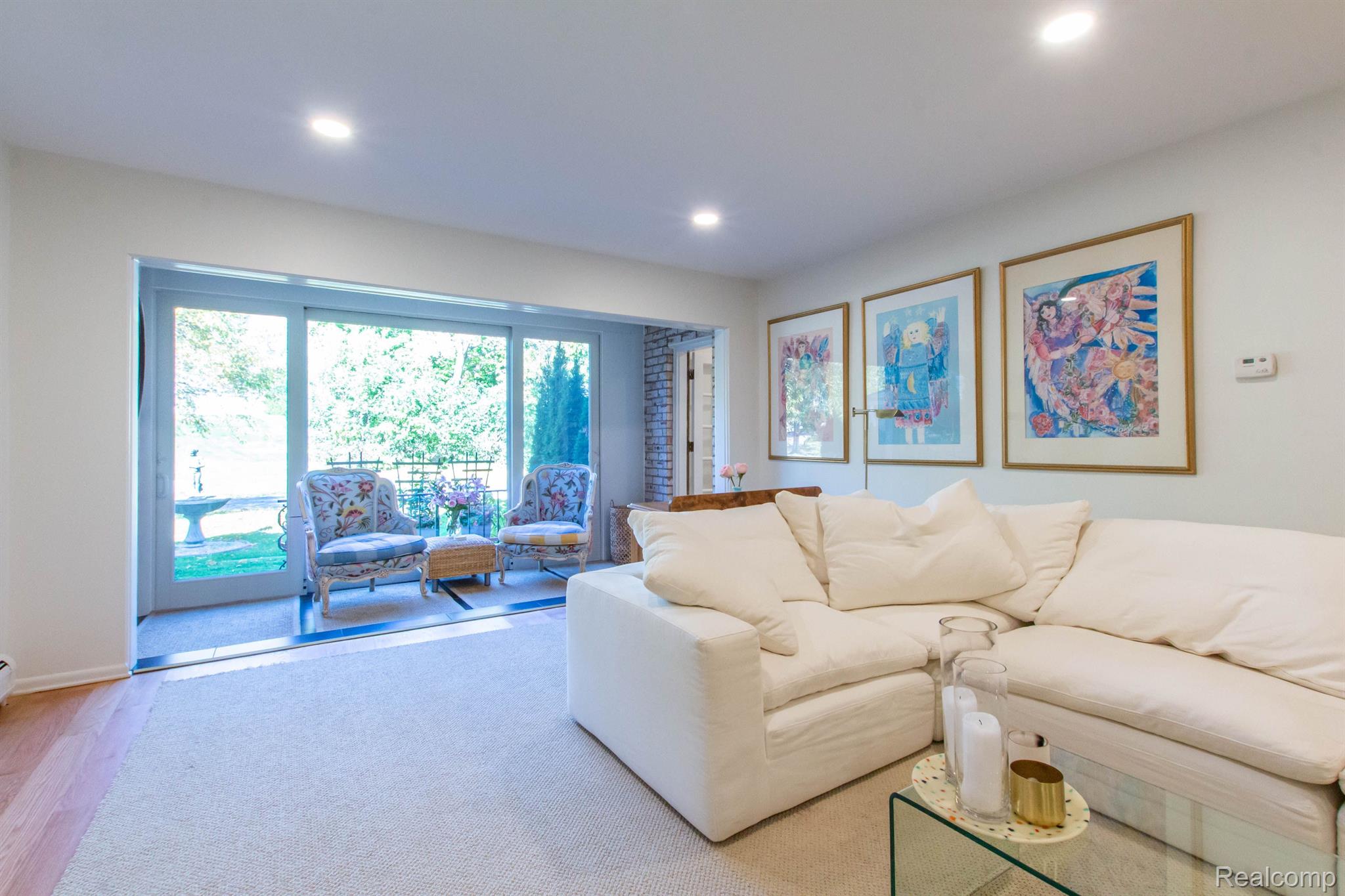 1745 TIVERTON Road 18