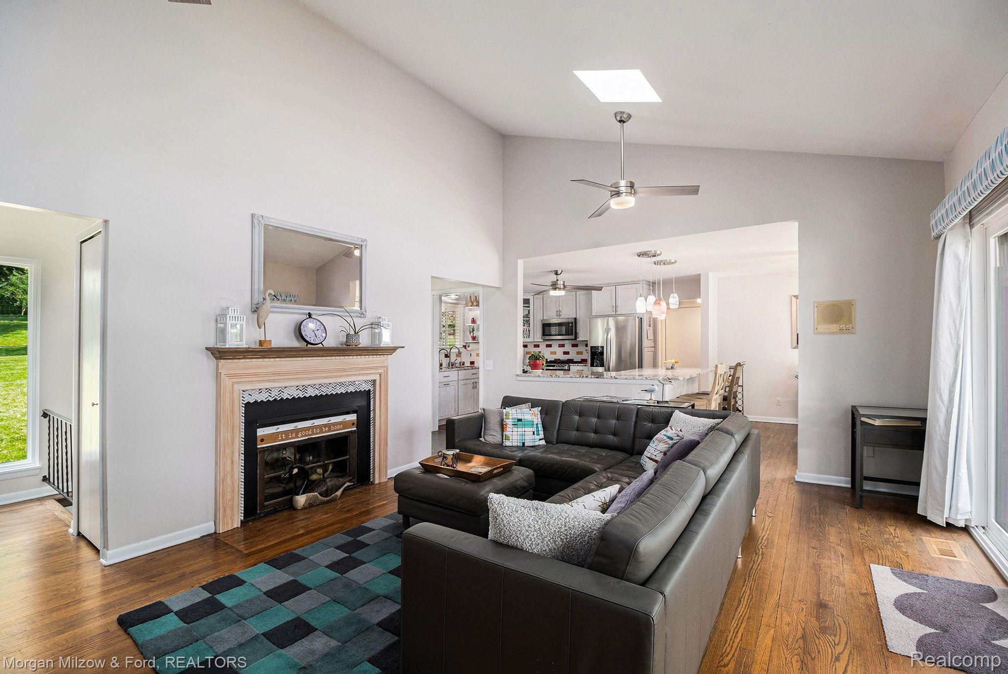 6411 Wellesley Terrace
