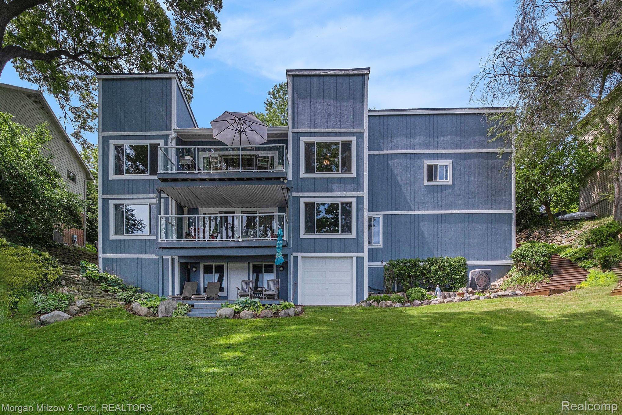6411 Wellesley Terrace