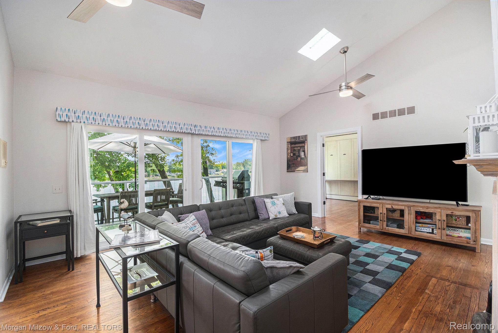 6411 Wellesley Terrace