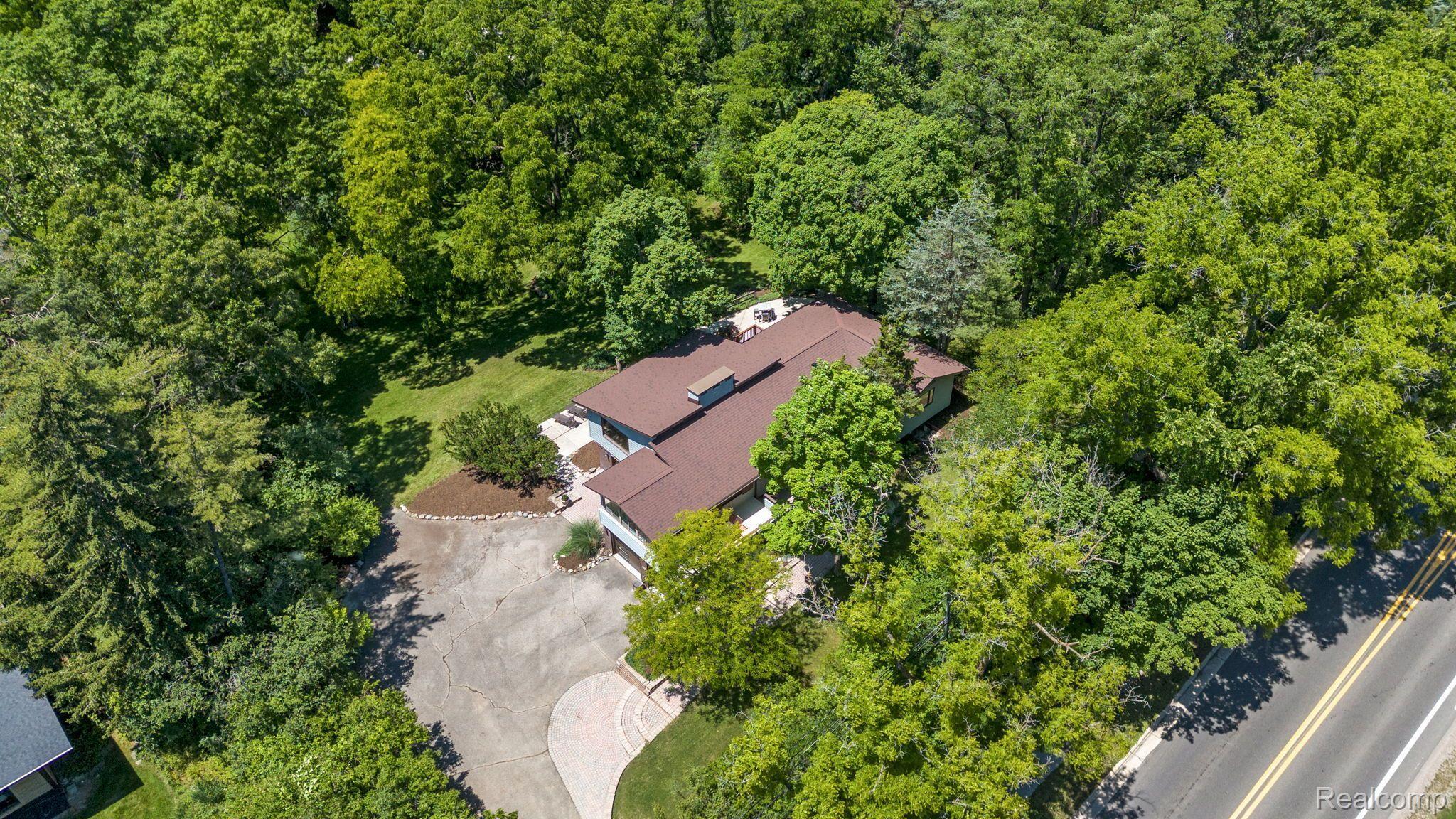 5151 N ADAMS Road