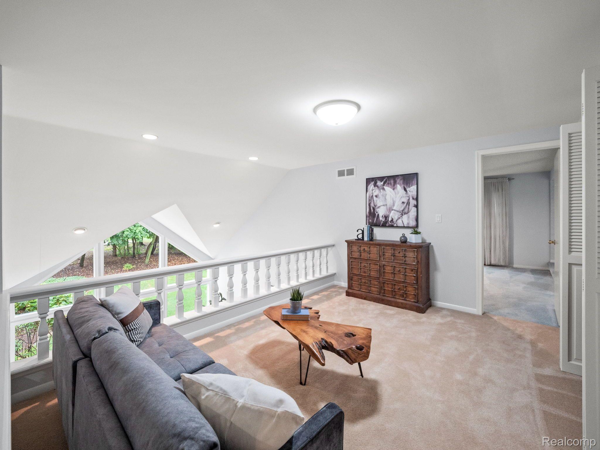 2922 Woodland Ridge