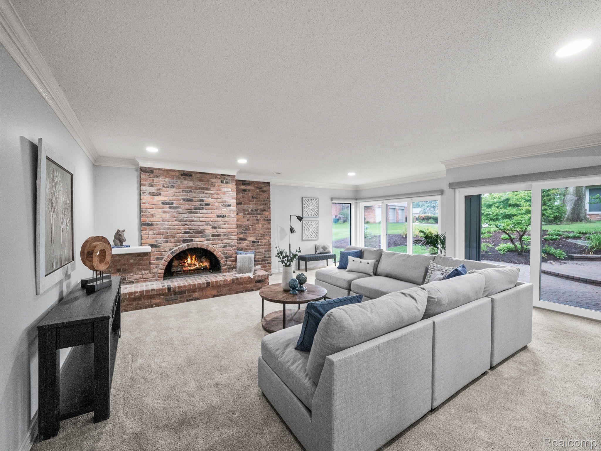 2922 Woodland Ridge