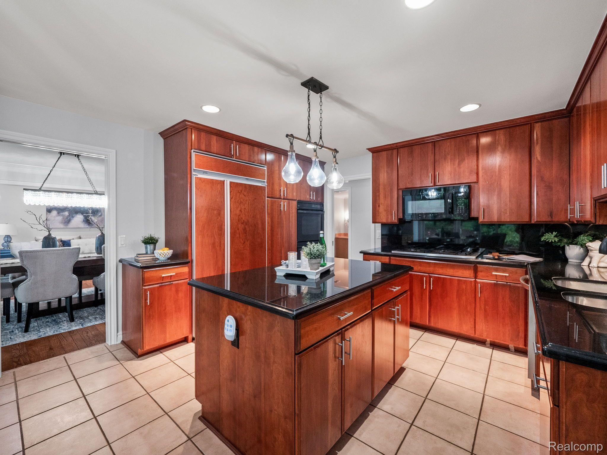 2922 Woodland Ridge