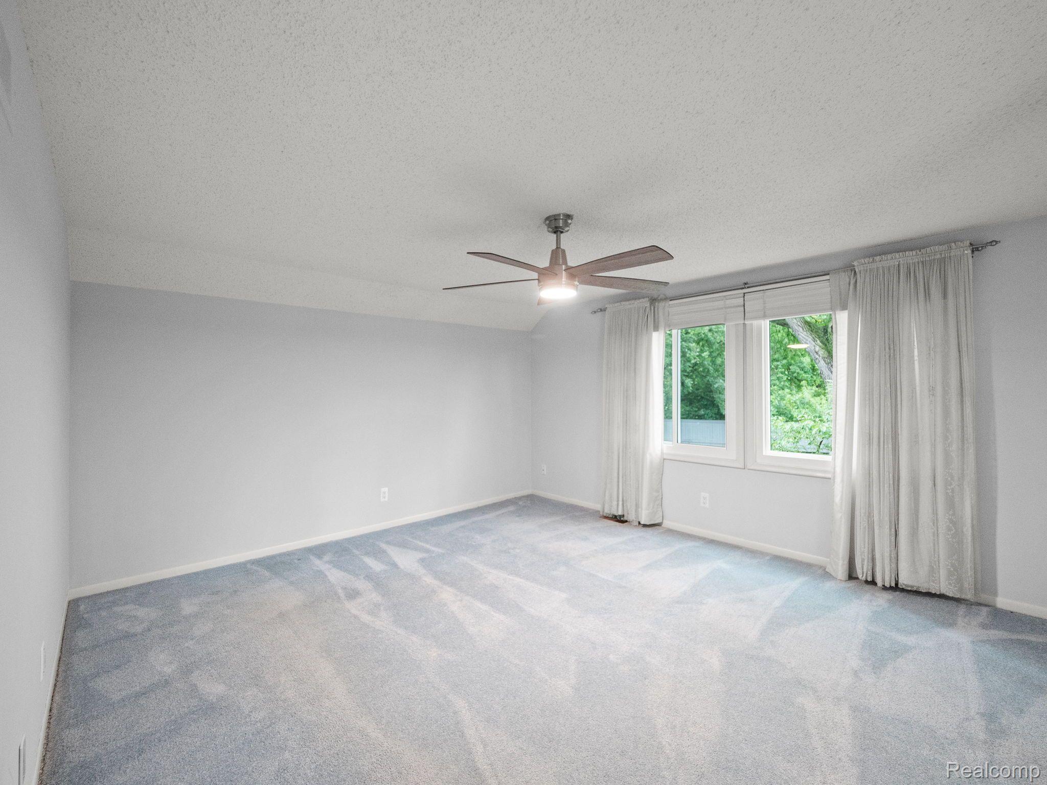 2922 Woodland Ridge