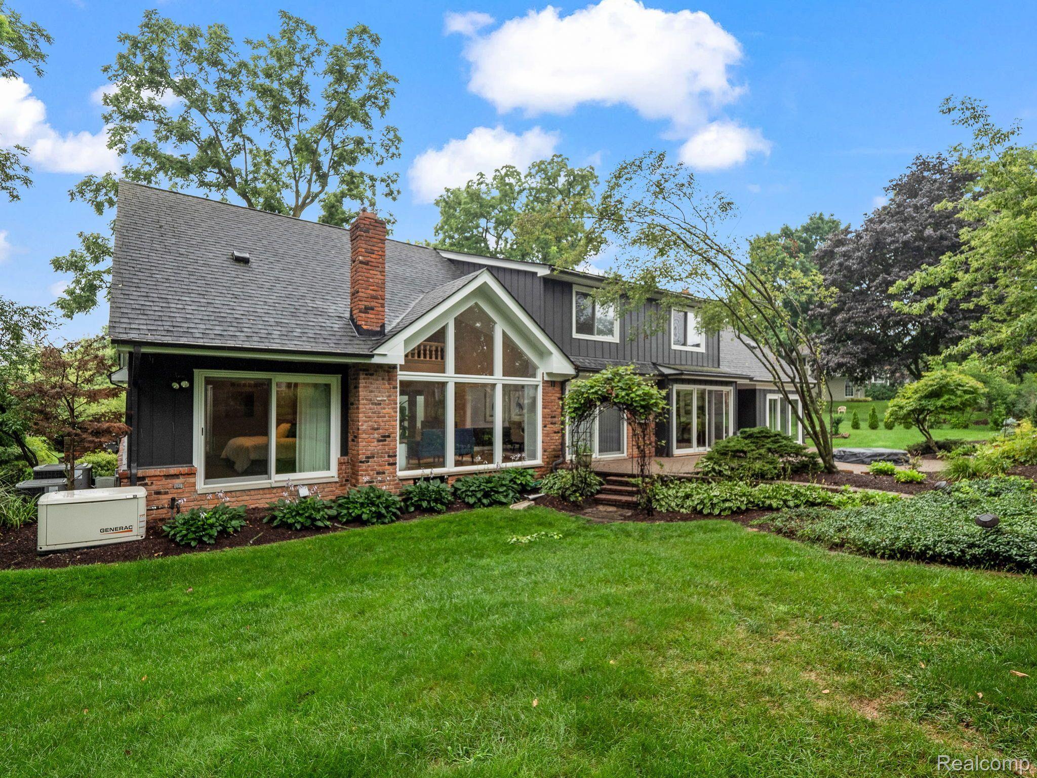 2922 Woodland Ridge
