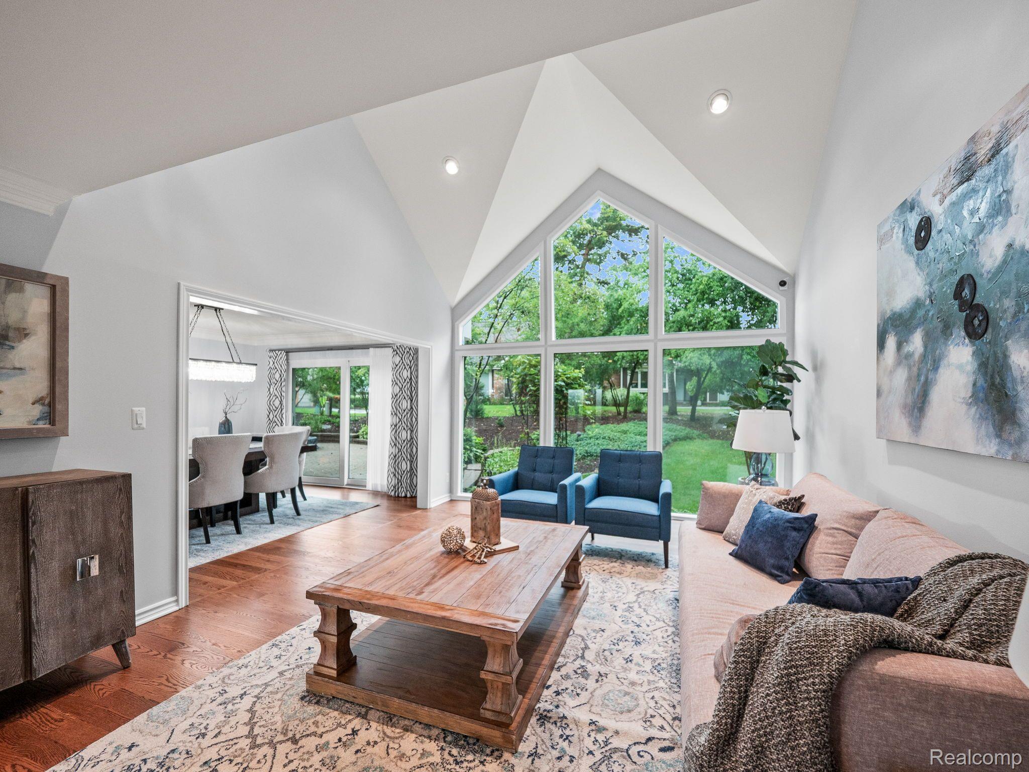 2922 Woodland Ridge