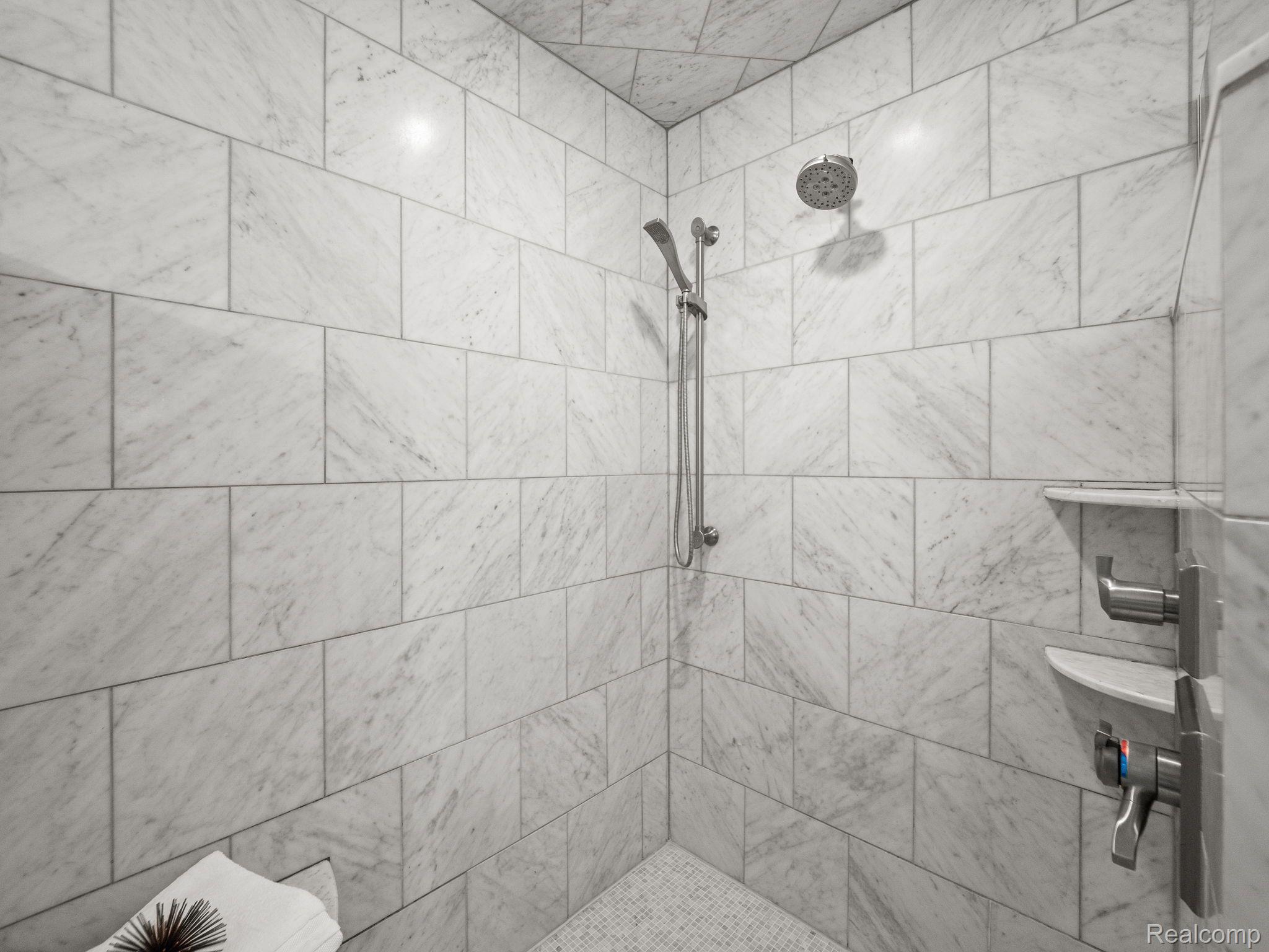 2922 Woodland Ridge