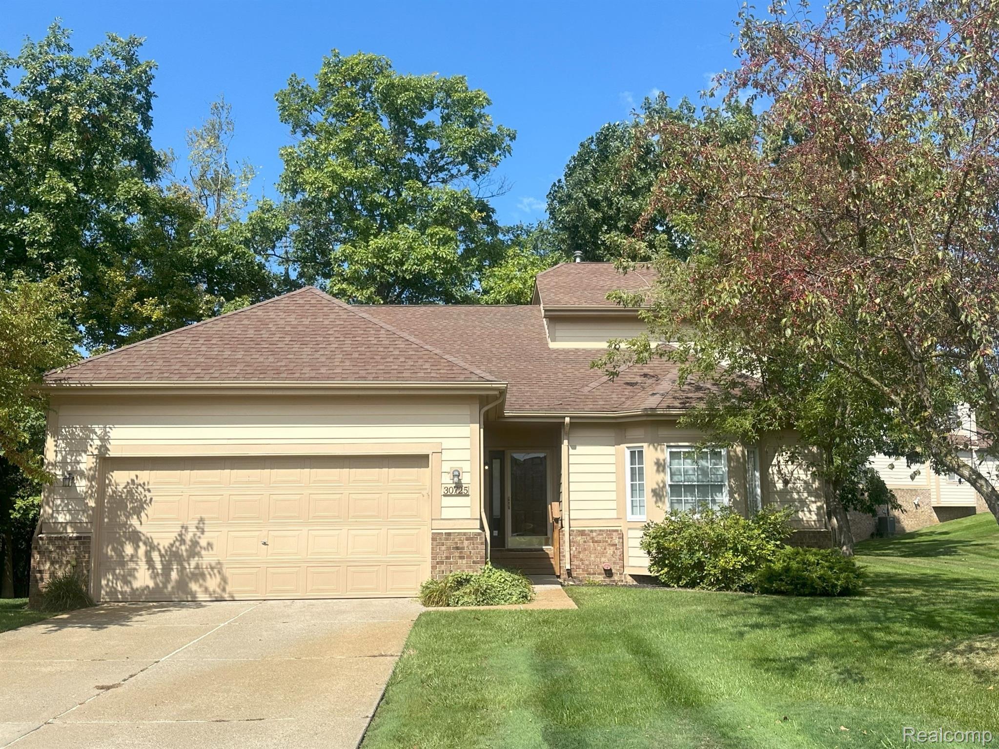 30725 Sandalwood Circle
