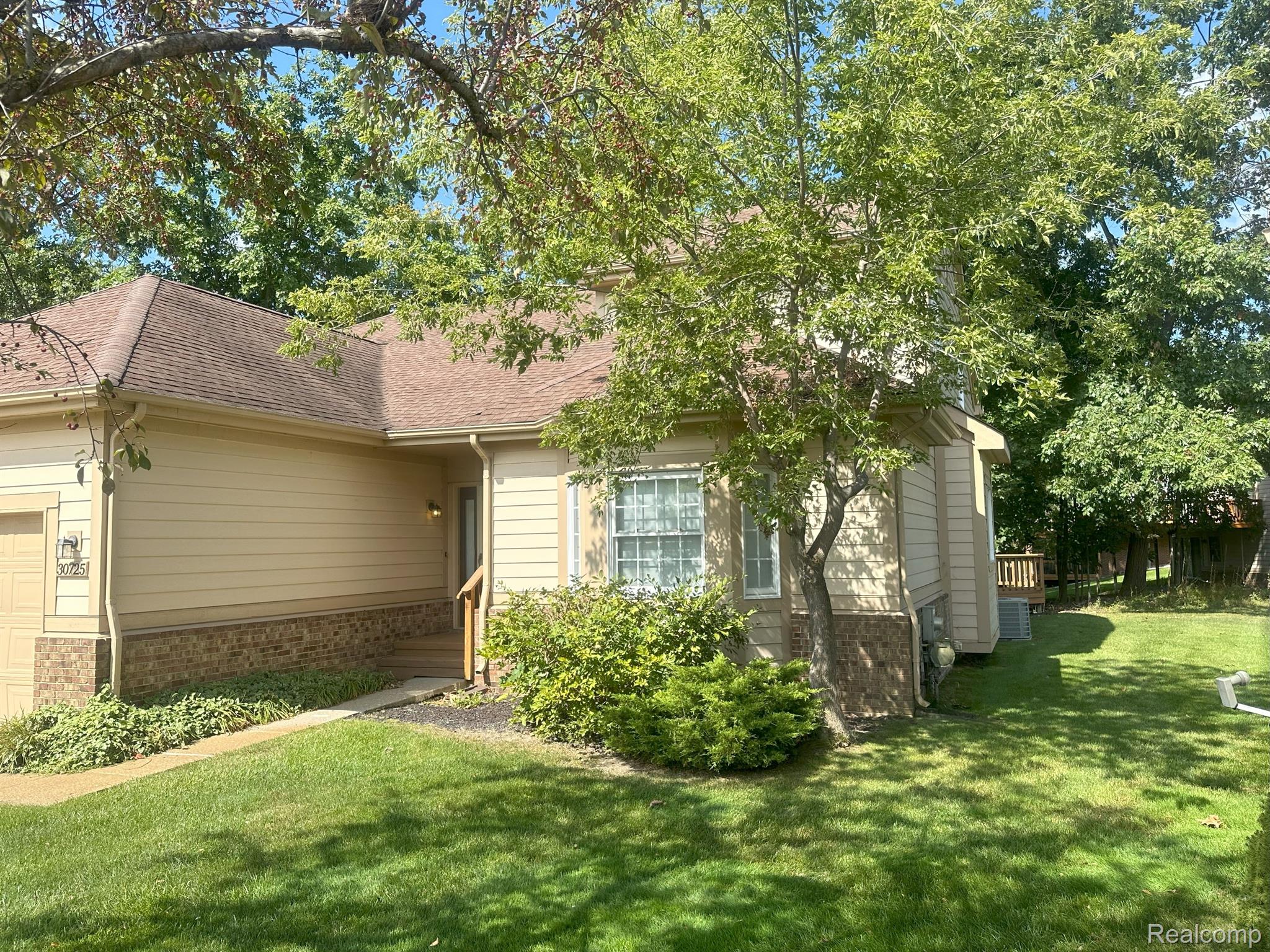 30725 Sandalwood Circle