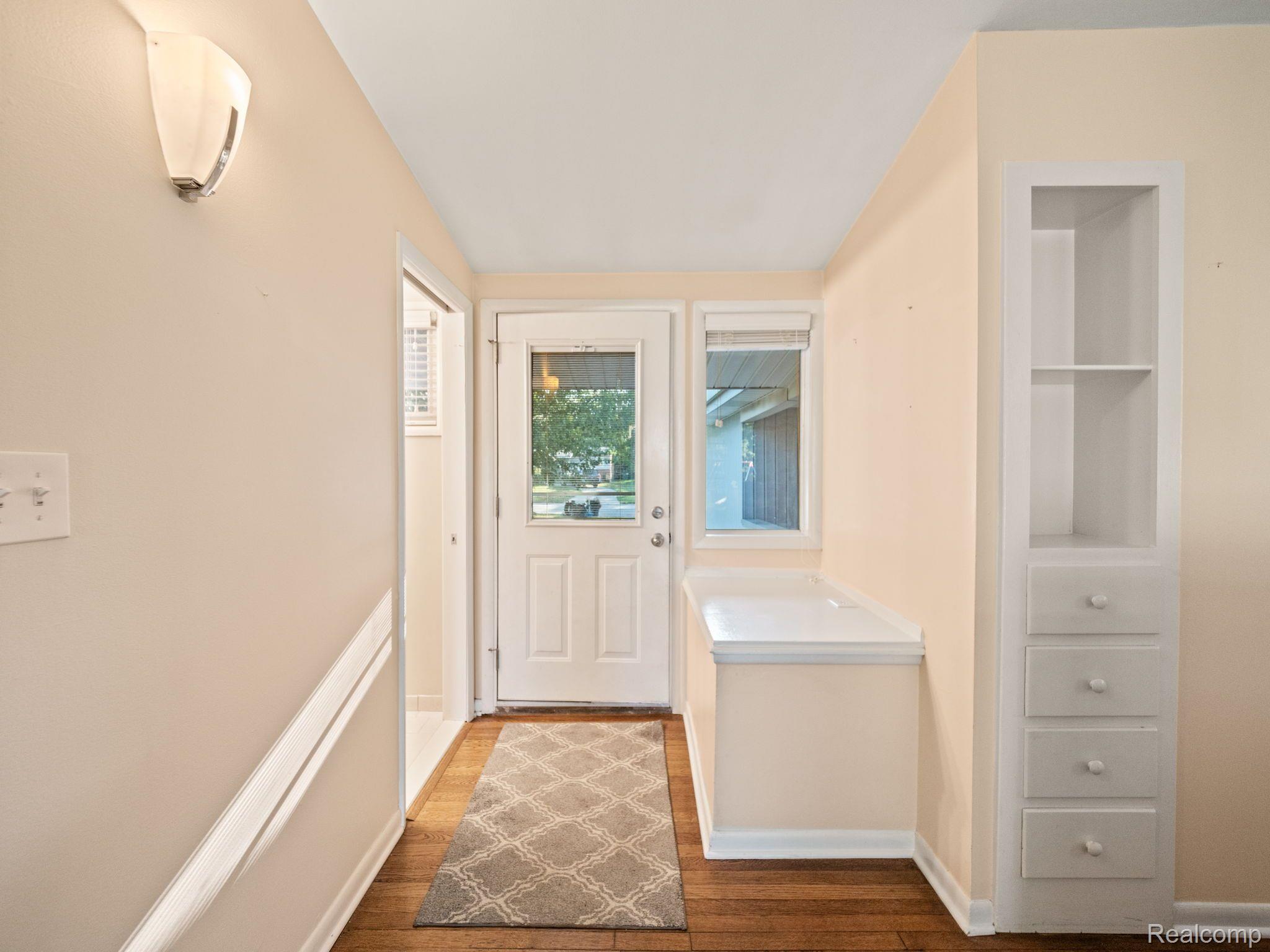 881 BROOKLAWN Drive